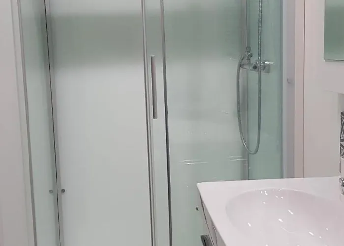 Charming Small Quiet House For 2 To 4 Pers