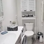 Charming Small Quiet House For 2 To 4 Pers 別荘