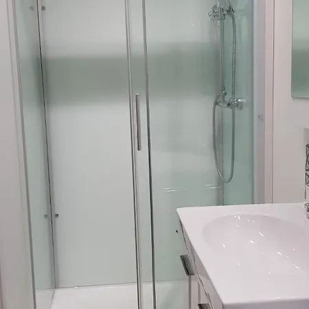 Charming Small Quiet House For 2 To 4 Pers