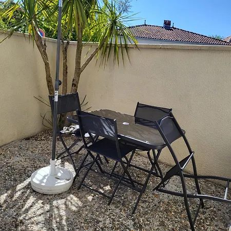 Feriehus Charming Small Quiet House For 2 To 4 Pers