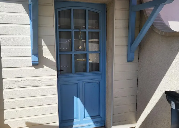 Charming Small Quiet House For 2 To 4 Pers